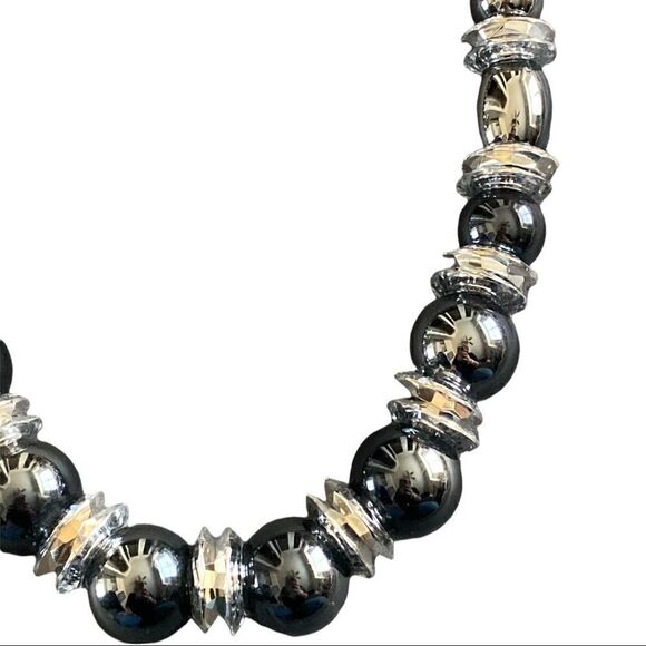 Chunky Metallic Black/Gray and Silver Acrylic Bead Statement Necklace - Picture 6 of 7